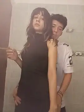 Chat XXX en directo de DelicateDesiire