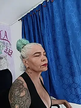 freyadevil333's Live XXX Chat
