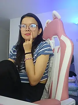 Chatroom XXX en direct de azumiichan