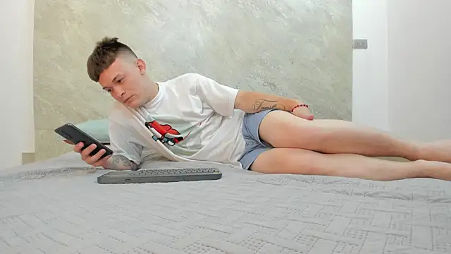 Robinlion91 লাইভ XXX চ্যাট