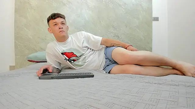 Онлайн чат XXX Robinlion91