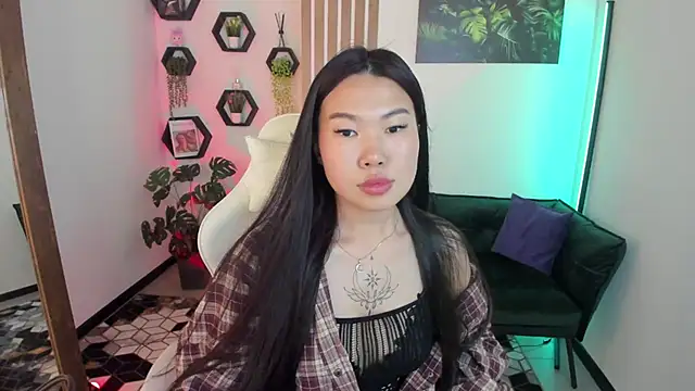 LunaPurrr – Naživo XXX chat