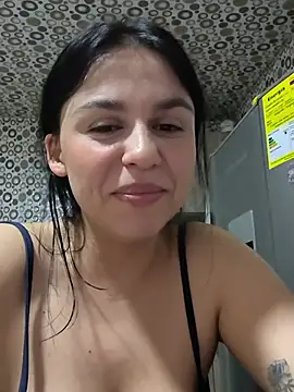 Daniela-rosee Live XXX-Chat