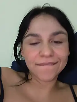 Daniela-rosee Chat XXX live