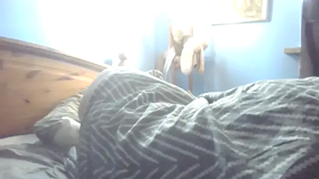 SHARPSkinhead Webcam Show