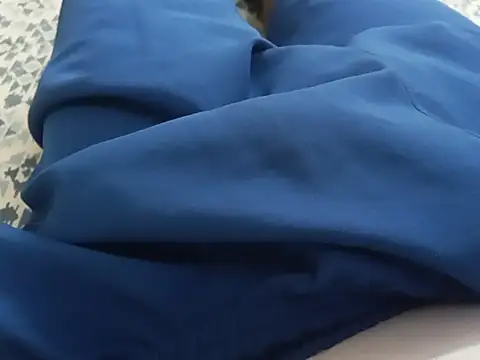 UncutlovingGuy Webcamshow
