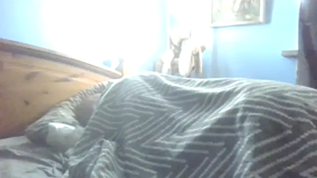 SHARPSkinhead Live XXX Chat