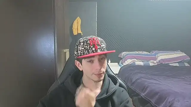 צ'אט XXX בשידור חי של highonbwc