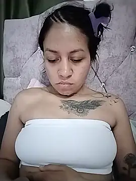 Chat +18 de Tiphanydirty3 ao vivo