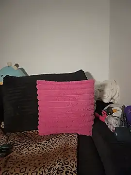 RaveMami's Live XXX Chat