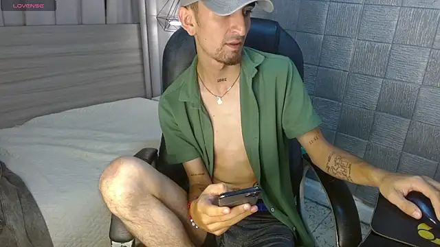 Chat XXX ao vivo de MykeCastle
