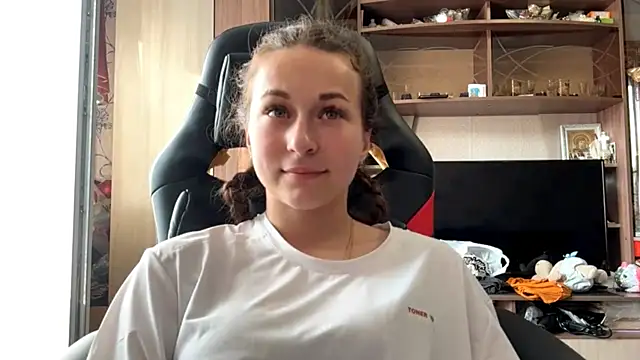 TaIliedGuest Live XXX-Chat