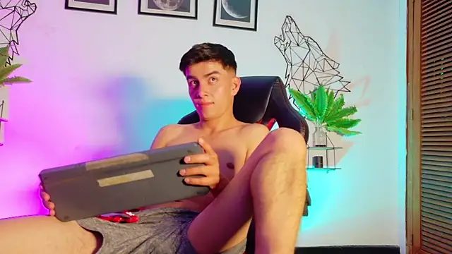 Vincent_Kanen Live XXX chat