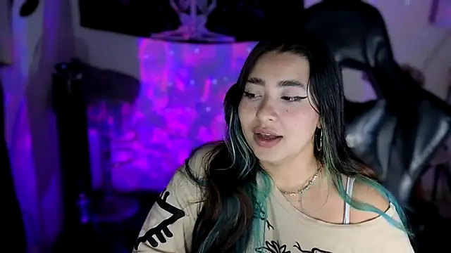 sweetcoralinee's Live XXX Chat
