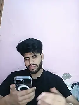 MASTTERRRR Adlı Modelin Canlı XXX Sohbeti
