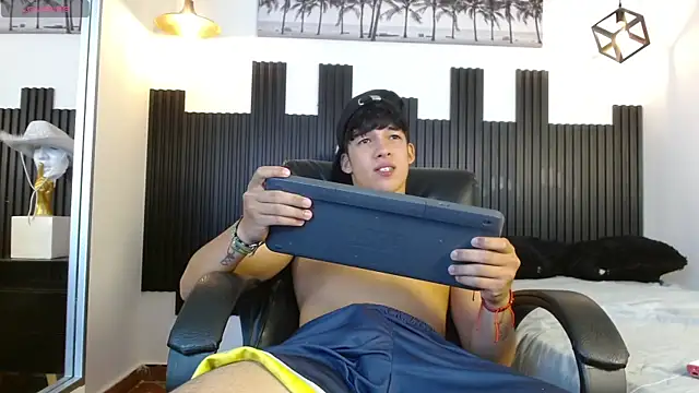 ren_storm live XXX chat