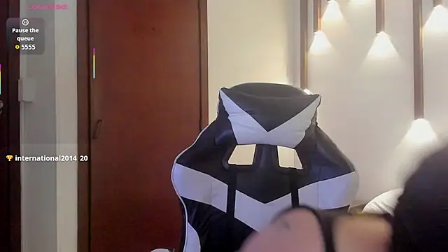 mistress_flame's Live XXX Chat