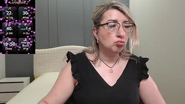 KKMimiKKn Live XXX chat