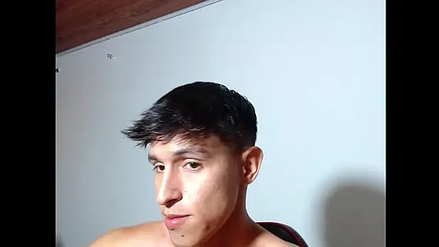 rowanbig – Naživo XXX chat