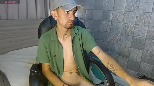 MykeCastle Live XXX-chat