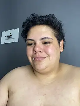 Hailey_Curvy Chat XXX in diretta