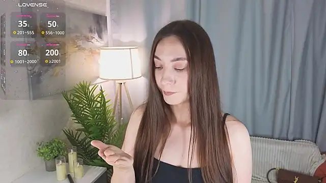 Chat +18 de JinnyMenzella ao vivo
