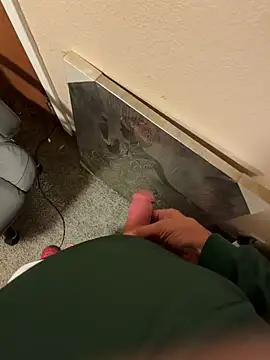 عرض كام lookingforhelp
