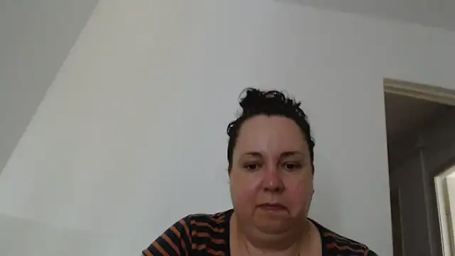 Chat +18 de WendyRhoades ao vivo