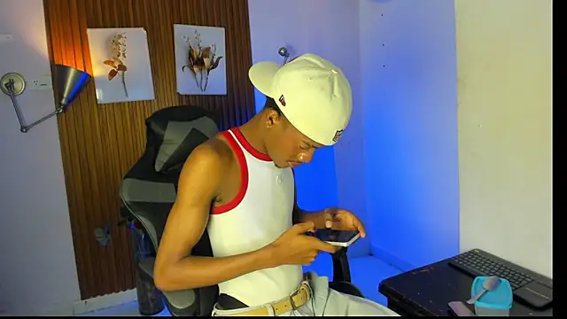 Chatroom XXX en direct de Ikaro_blue