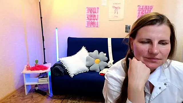 Mirabelle_Velvet's Live XXX Chat
