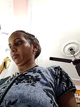 Sexy-Kajal2's Live XXX Chat