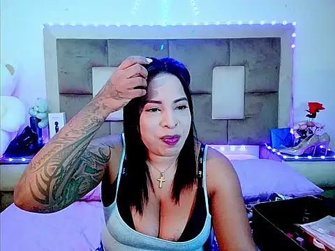 indiantopaz694u Chat XXX in diretta