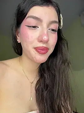 Emily-hottson 网络视讯表演