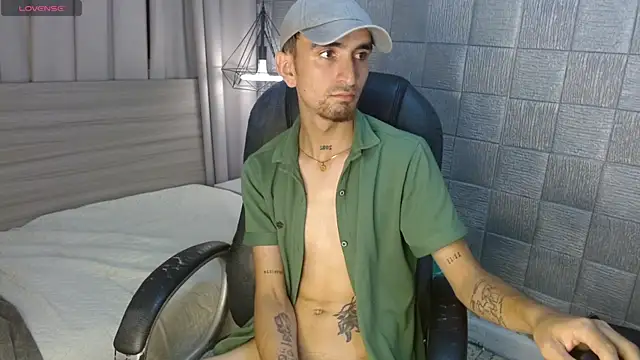 MykeCastle Live XXX Chat