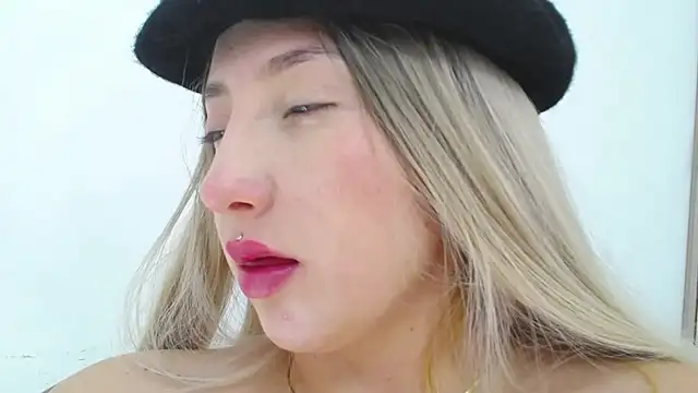 Barbie_girl_69's Live XXX Chat