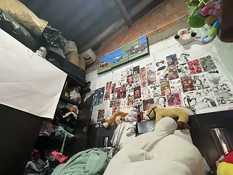 violeta_818 XXX чат на живо
