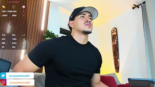 Chatroom XXX en direct de lucasanto_