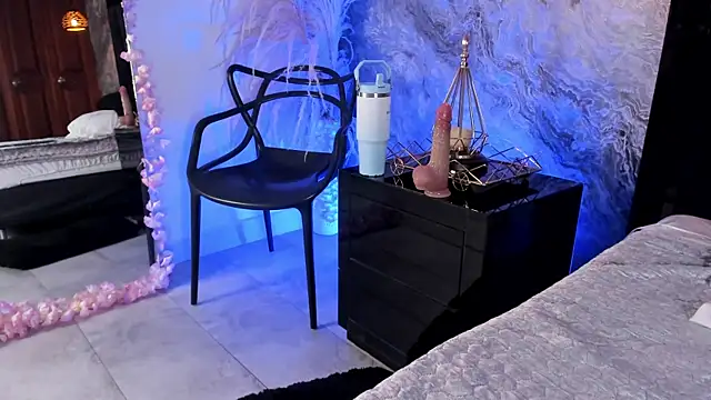 Kendall_Rous_'s Live XXX Chat