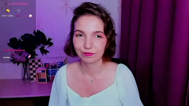 KindHazelHere_ Chat XXX in diretta