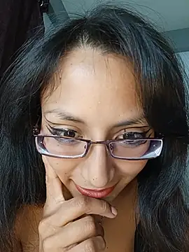 LucyCherry69 live XXX chat