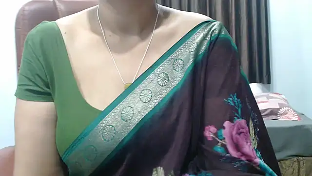 Chat +18 de sunitha-3 ao vivo