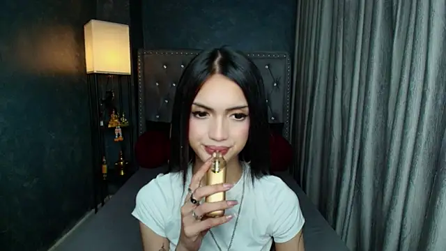 GeorginaMiller04 Adlı Modelin Canlı XXX Sohbeti