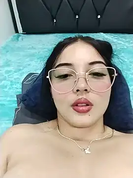 Valeria_allurin's Live XXX Chat