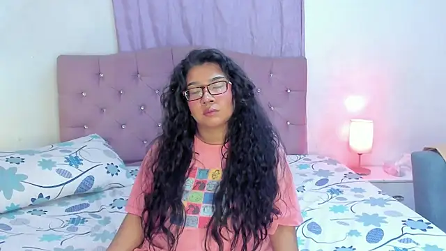 Chat +18 de Latinabombsheell ao vivo