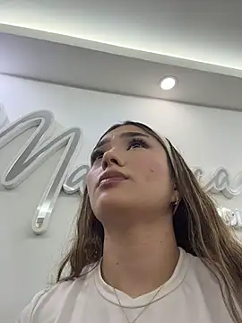 Arianavillada XXX чат на живо