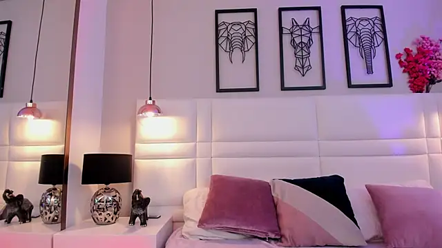 Chloe__fox_'s Live XXX Chat