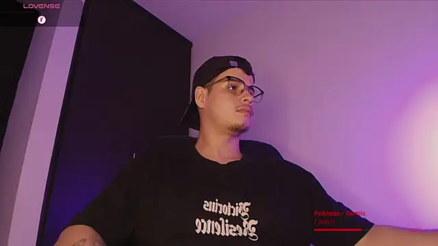 Chat +18 de BjornSteel ao vivo