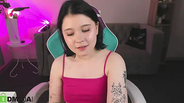 Kylie-Voss' Live XXX Chat