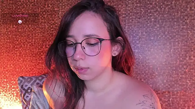 Chat +18 de Apartment28 ao vivo