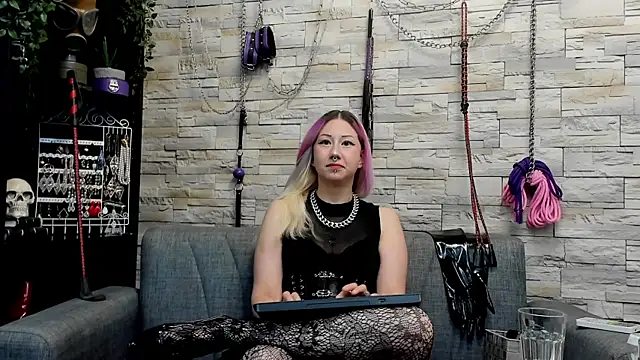 Miss_Kazn Live XXX chat